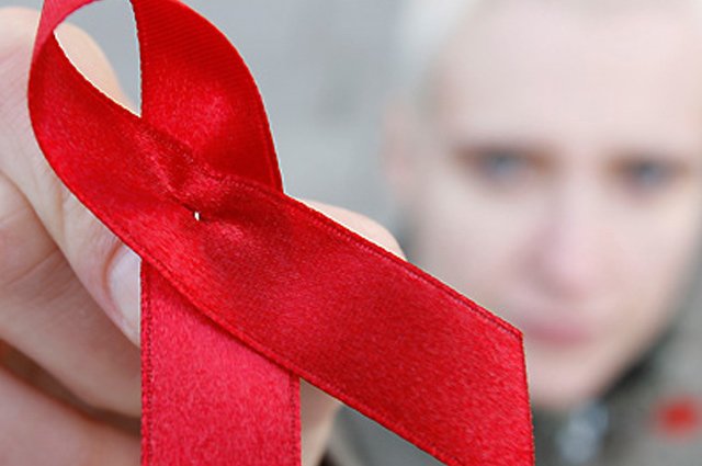 Беларусь перейдет на полное госфинансирование лечения и профилактики ВИЧ-инфекции после 2018 года