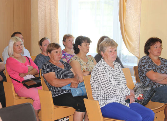 В деревне Темный Лес прошел сельский сход