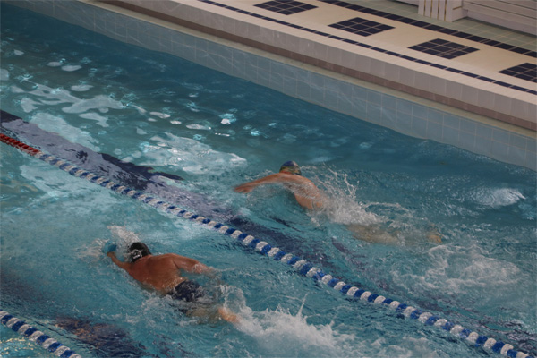 В Трилесинской средней школе прошли соревнования по плаванию среди руководителей