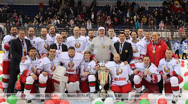 Хоккейная команда Президента Беларуси победила в XV Рождественском турнире