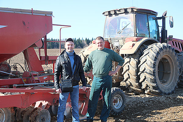 Механизаторы ОАО «Михеевка-Агро» вывели на поля трактора