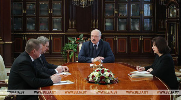 Александр Лукашенко направил Михаила Русого и Леонида Зайца  наводить железный порядок в Могилевской области