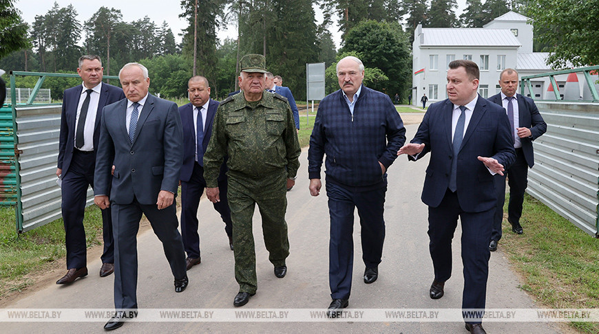 “Самое главное – локализация” – Лукашенко ознакомился с производством боеприпасов для стрелкового оружия