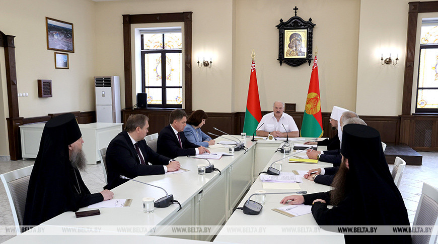 Лукашенко: мы должны сделать все, чтобы сохранить в Беларуси межконфессиональный мир
