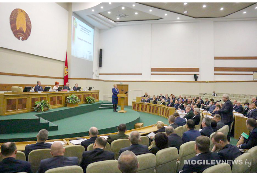 Депутатами облсовета утверждены прогнозные показатели развития и бюджета региона в 2022 году