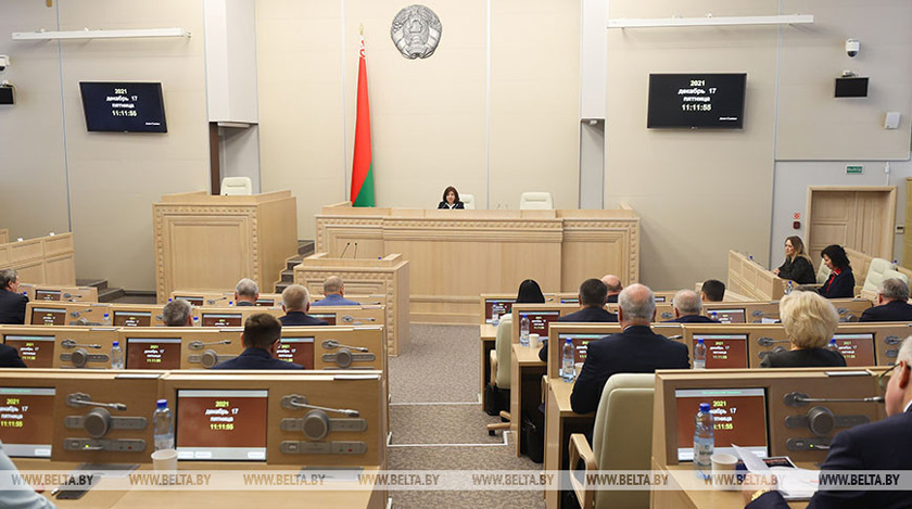 Сенаторы приняли к сведению декрет Президента об иностранной безвозмездной помощи