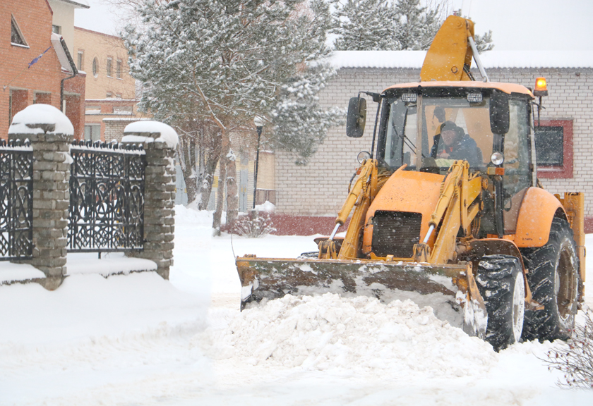 Как справляются с последствиями снегопада в Дрибинском районе