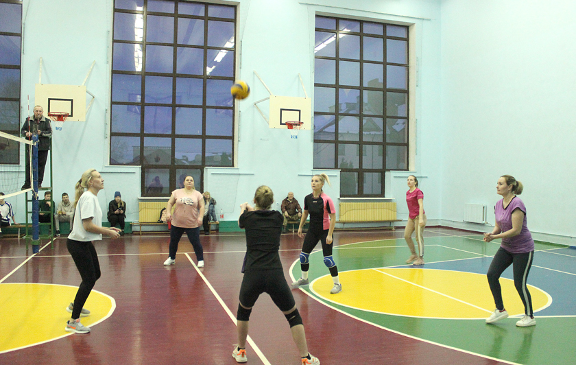 В Дрибине прошли районные соревнования по волейболу