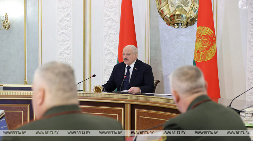 Александр Лукашенко прогнозирует высокое обострение угроз военной безопасности Беларуси