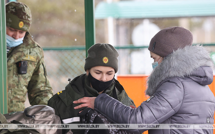 С начала марта в Беларусь прибыли свыше 11,5 тыс. граждан Украины