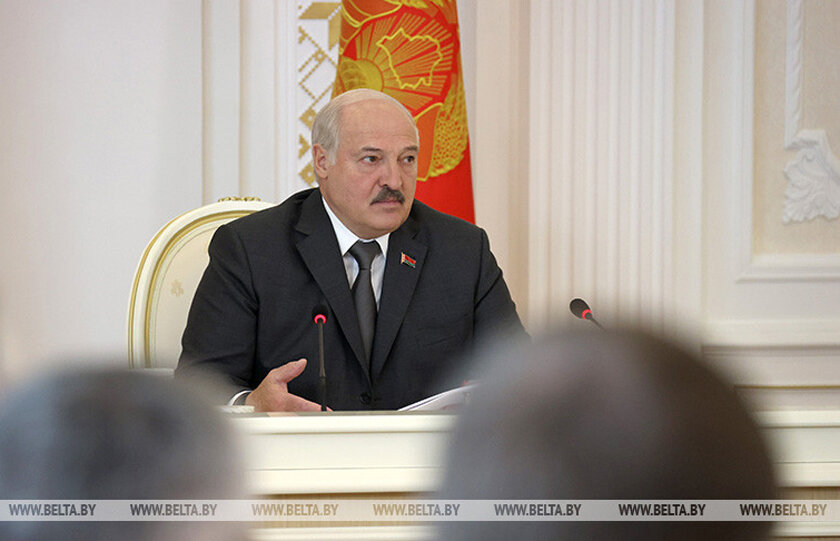 “Доллары на хлеб не намажешь”. Александр Лукашенко о росте мировых цен на продовольствие
