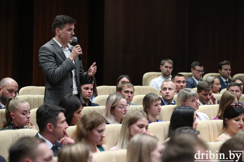 Первое заседание Молодежного совета при Национальном собрании Республики Беларусь второго созыва. От нашего района в нем принял участие Владислав Олехнович