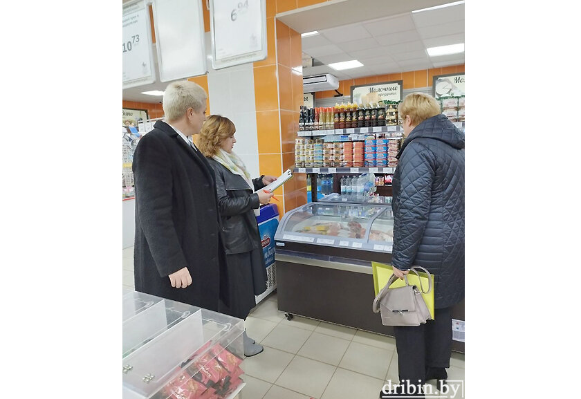 Рабочие группы райисполкома и районное объединение профсоюзов проводят мониторинги цен в объектах торговли и услуг Дрибинского района