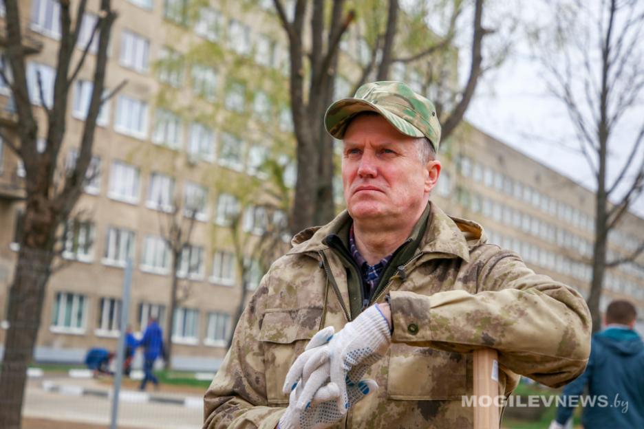 Анатолий Исаченко: «Проведение субботников объединяет людей, ведь в первую очередь мы делаем это все для себя»