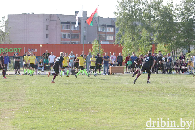 Команда “Дрибин” уверенно одержала победу по футболу в Мстиславле