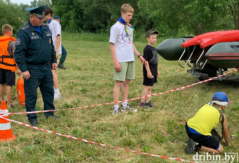 Конкурс детского рисунка на предприятии