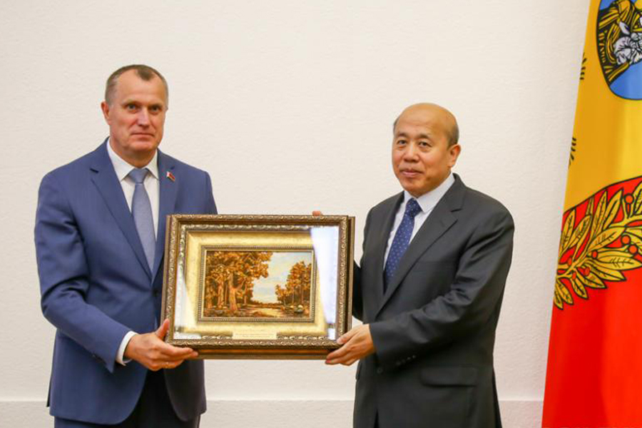 Анатолий Исаченко встретился с послом Китая