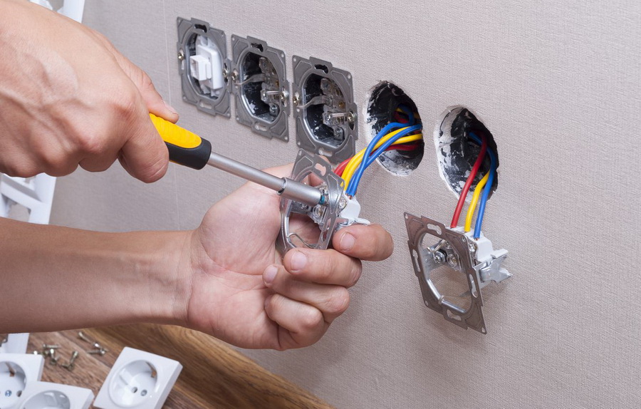 Исправные электроустановки в доме — залог вашей безопасности