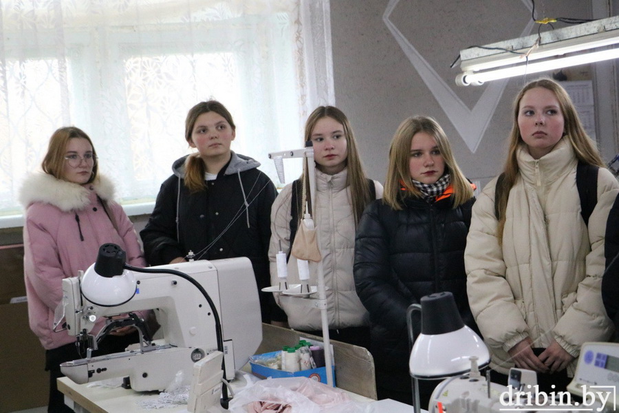 Дрибинские школьники ознакомились с работой частного предприятия «Сурожен»