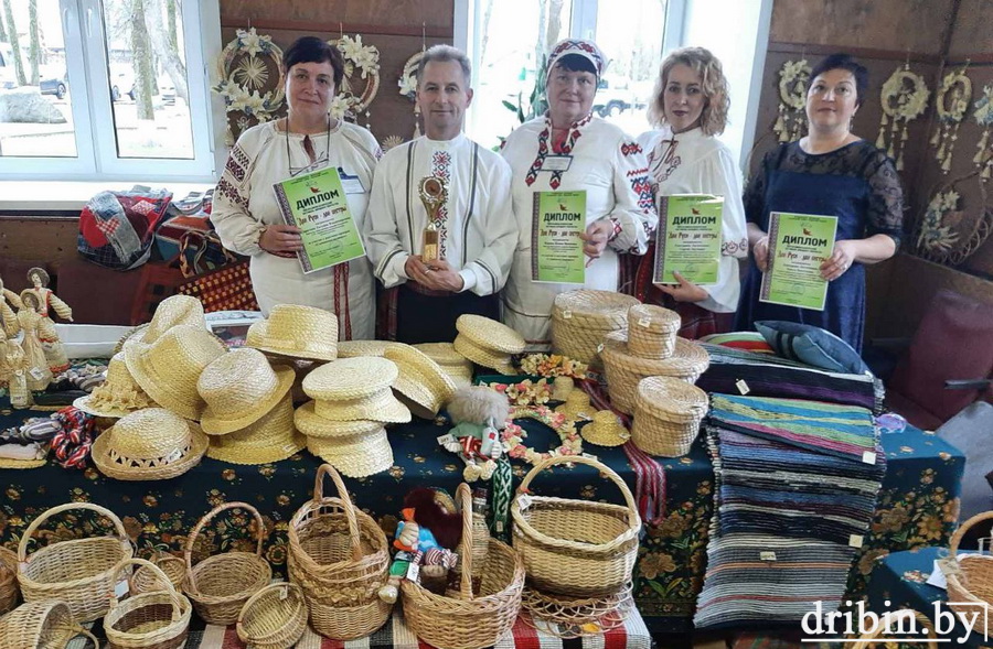Артисты и мастера из Дрибинского района выступили на международном фестивале «Две Руси — Две сестры»