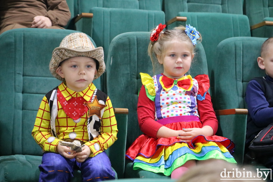 На Дрибинщине стартовала новогодняя акция «Профсоюзы — детям»