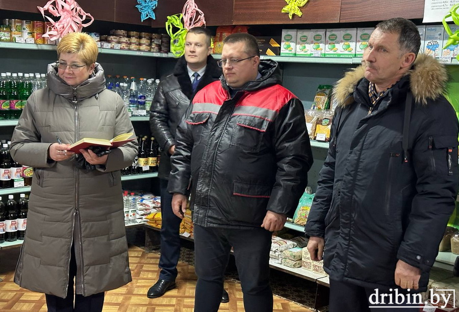 Руководство Дрибинского района встретилось с жителями деревни Робцы