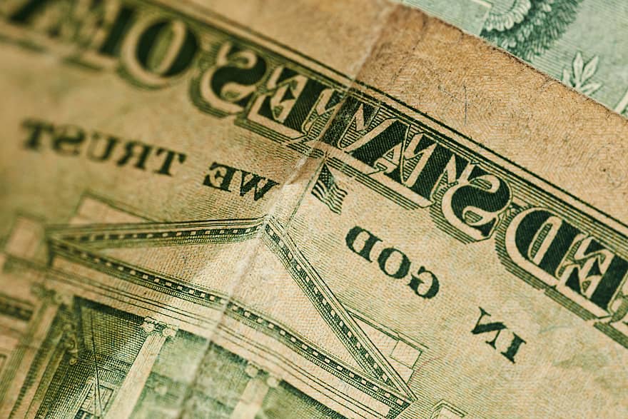 С 1 февраля в Беларуси смягчат правила обмена иностранных банкнот