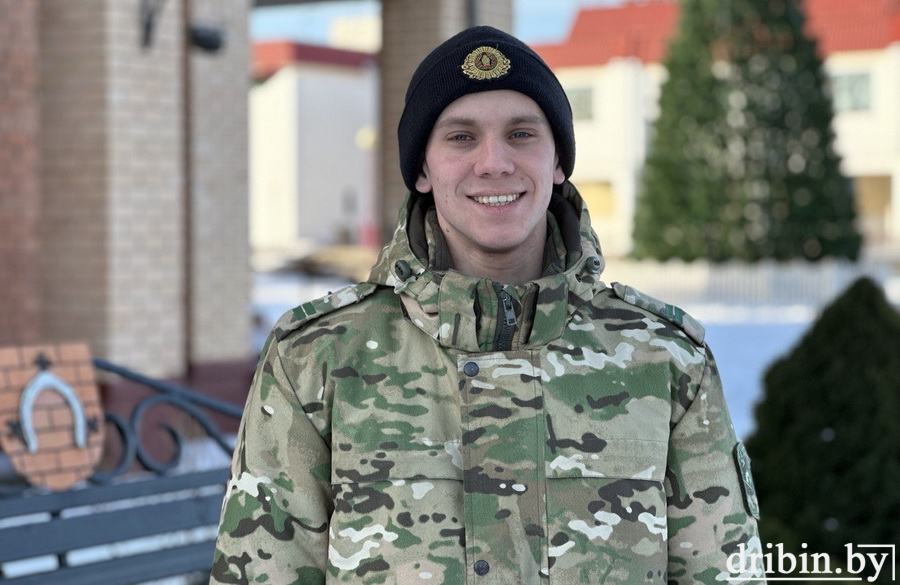 Младший сержант Илья Серяков из Дрибинского района достойно выполняет свой гражданский долг