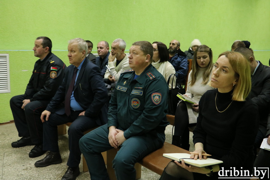 Встреча председателя Дрибинского райисполкома с жителями агрогородка Рясно