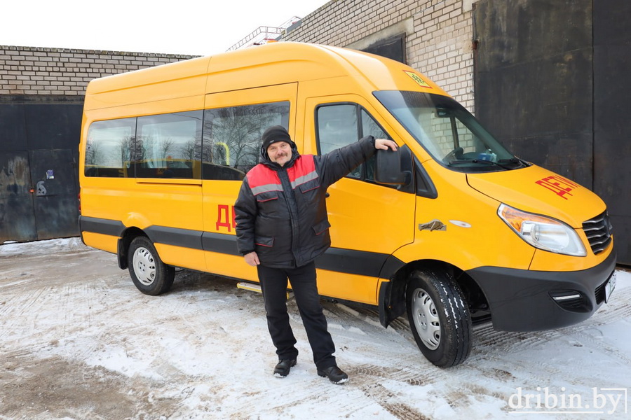 В канун Нового года сразу в двух организациях Дрибинского района пополнился автопарк