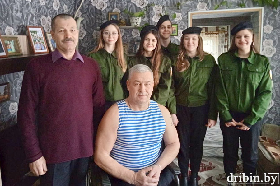 «Патриоты» из Дрибинской средней школы побывали в гостях у воинов-интернационалистов