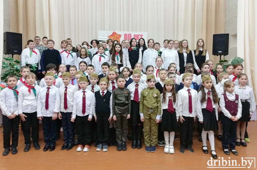 «На безымянной высоте». В Пудовнянской средней школе состоялся фестиваль патриотической песни