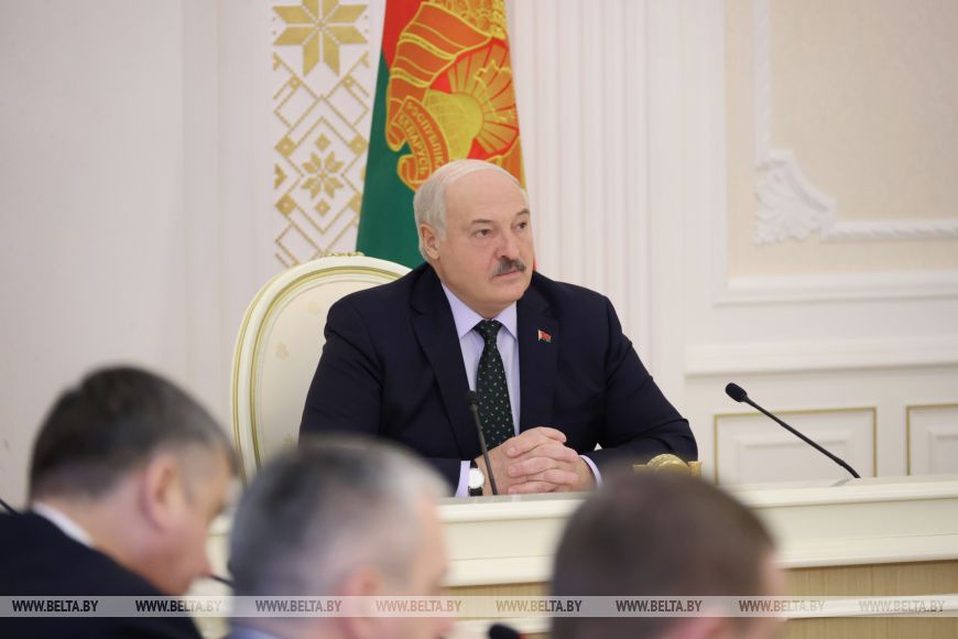Лукашенко считает недооцененными запасы нефти в Беларуси