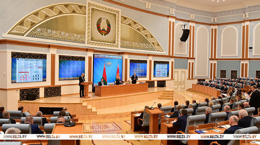 Лукашенко попросили расширить возможности для покупки сельхозтехники в лизинг. Что ответил Президент