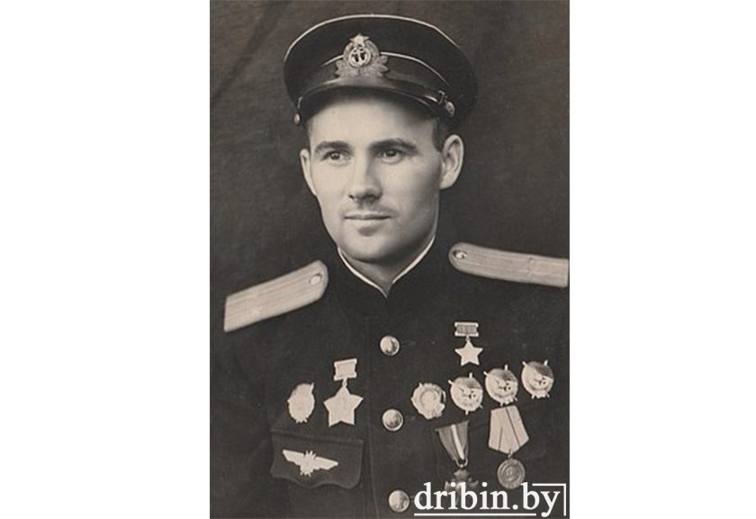 Герои Великой отечественной войны, в честь которых названы улицы в Дрибинском районе: Михаил Васильевич Авдеев