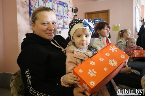 Праздничное мероприятие для многодетных семей подготовили в Дрибинском районном центре социального обслуживания населения