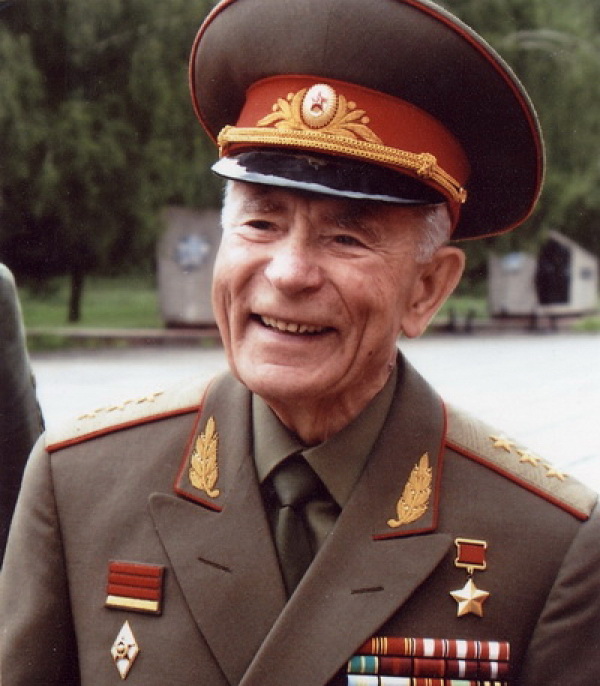 Герой Советcкого Союза, генерал-полковник Юрий Зарудин участвовал в боях за Дрибинщину