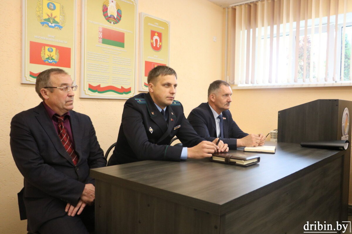 Тему молодежной политики Беларуси обсудили на встрече с коллективом Дрибинского РГС