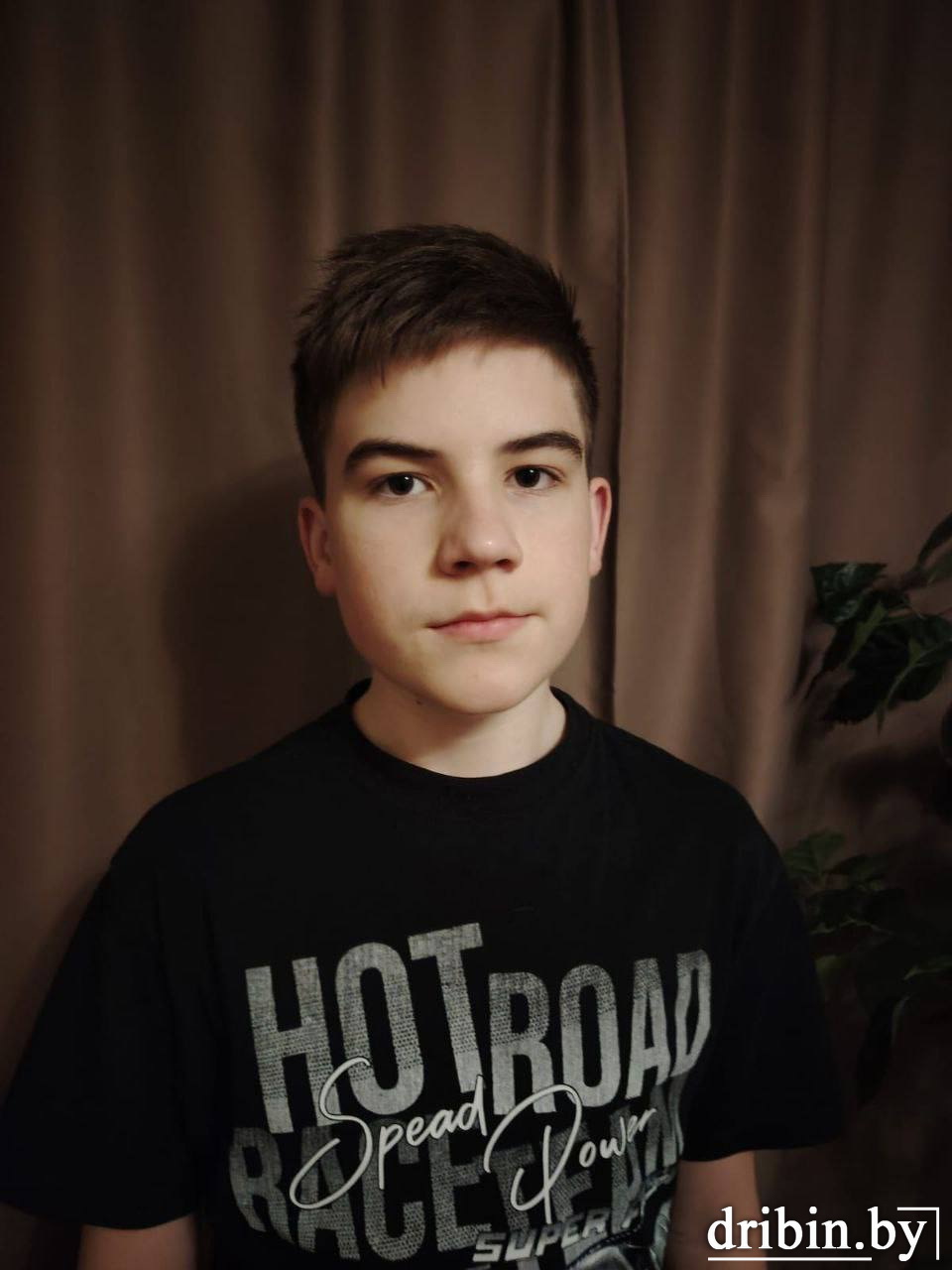 Иван Горбачев из Дрибина делает настоящие скульптуры из пластилина!