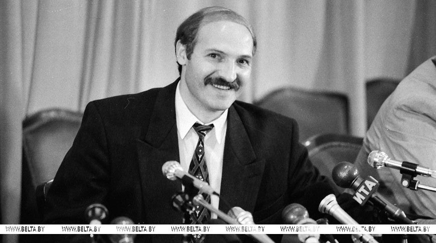 “Ваш ход, глава государства!”. Годовщина первой инаугурации Президента Беларуси в 1994 году