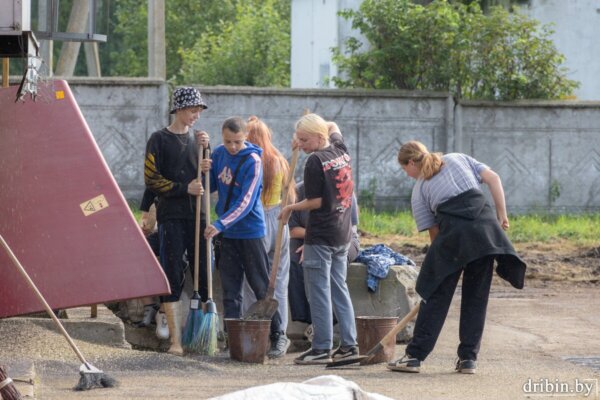 На зерносушильном комплексе «Черневка» ОАО «ЧерневкаАгро» все усилия тружеников направлены на переработку зерна