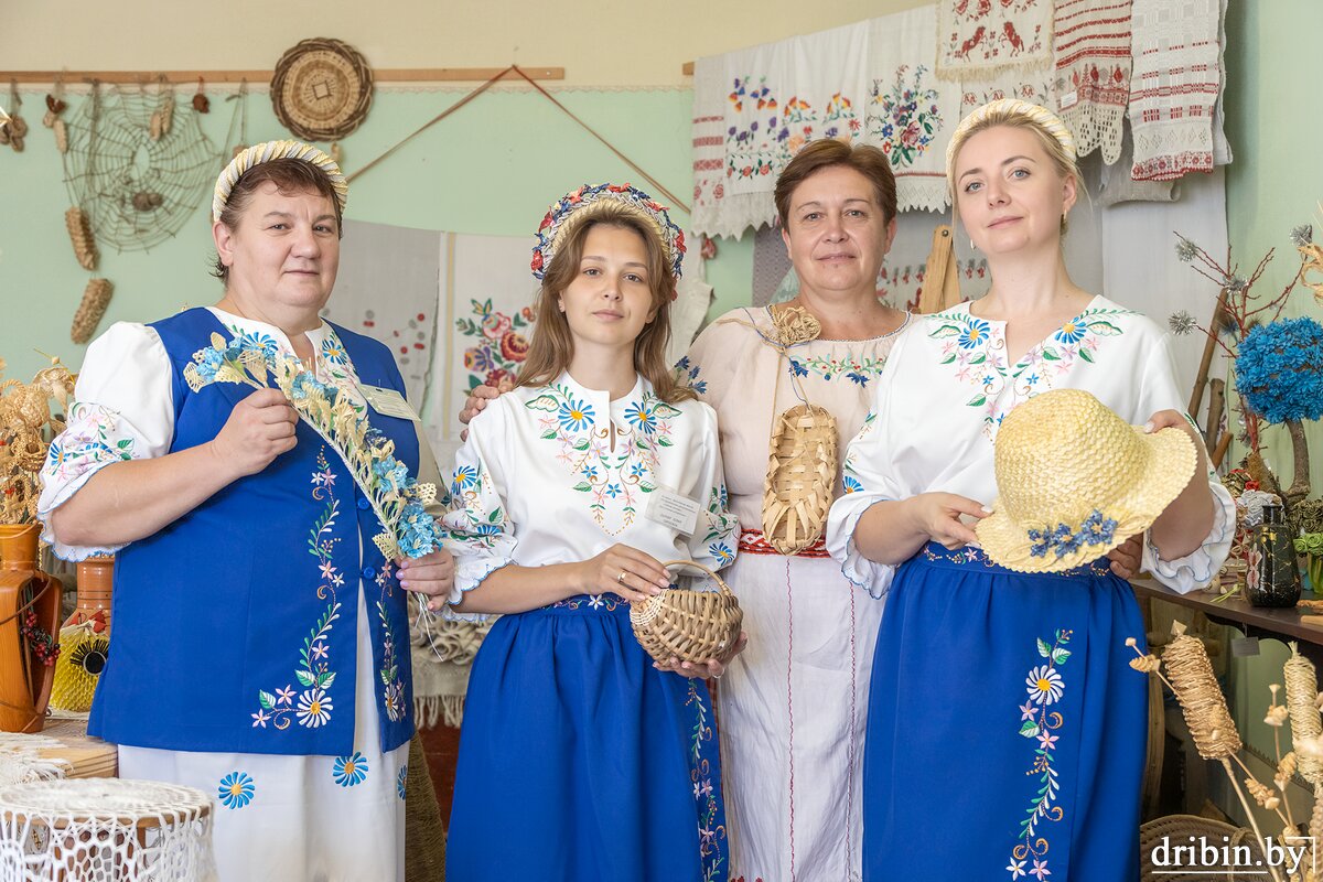 Мастера Коровчинского Дома ремесел не перестают удивлять посетителей фестиваля