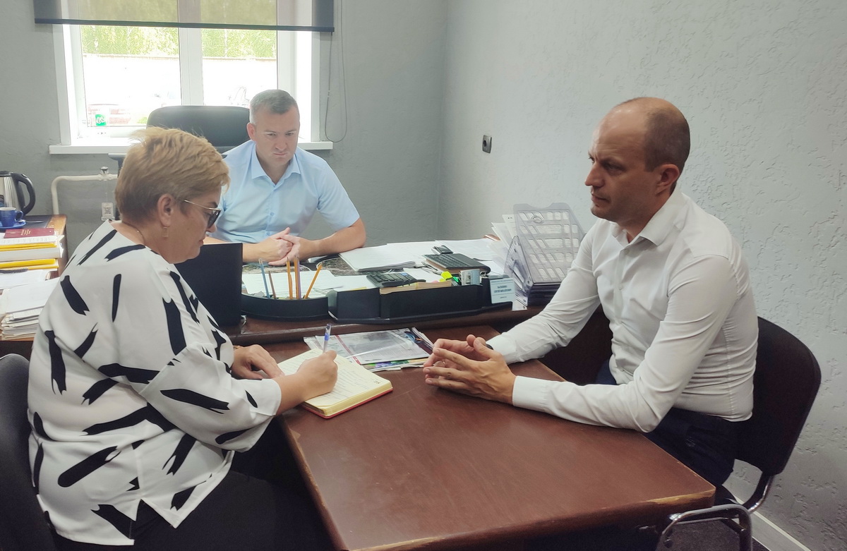 Выездной профсоюзный прием прошел в Дрибинском районе