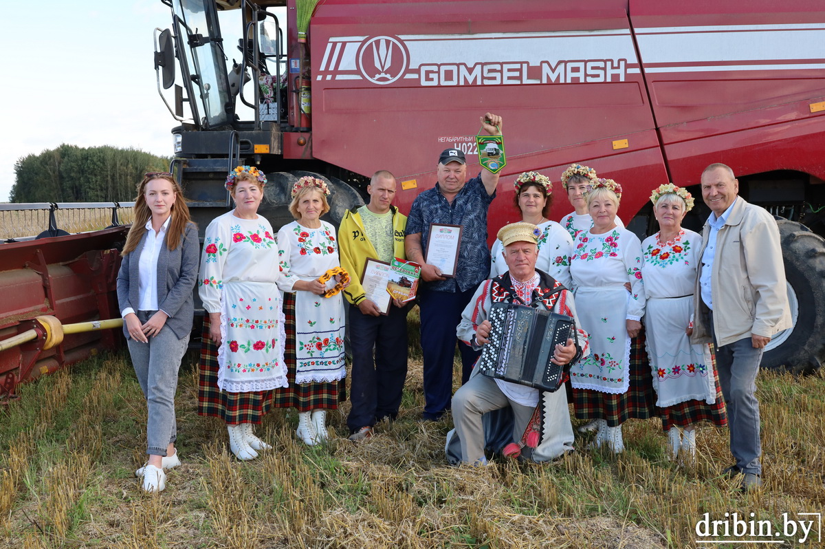 В фермерском хозяйстве Ринга С.В чествовали передовиков жатвы