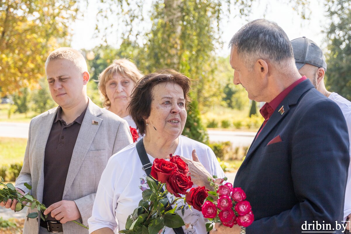 Поклониться памяти деда, прадеда Афонасия Лопатина приехали в Дрибин его потомки