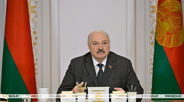 Лукашенко собрал совещание по одному из ключевых предвыборных обещаний полешукам