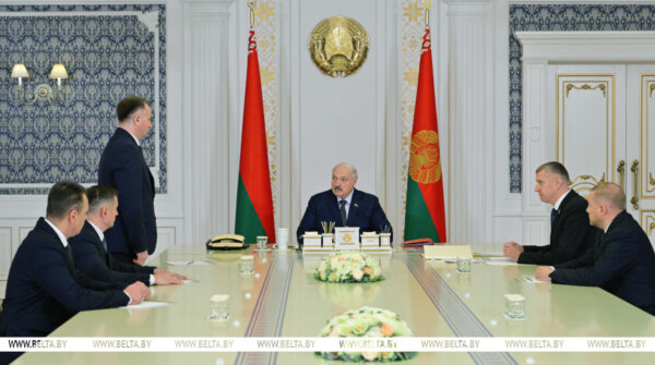 Местная вертикаль, ректоры, глава МТЗ и дипломаты. Лукашенко рассмотрел кадровые вопросы