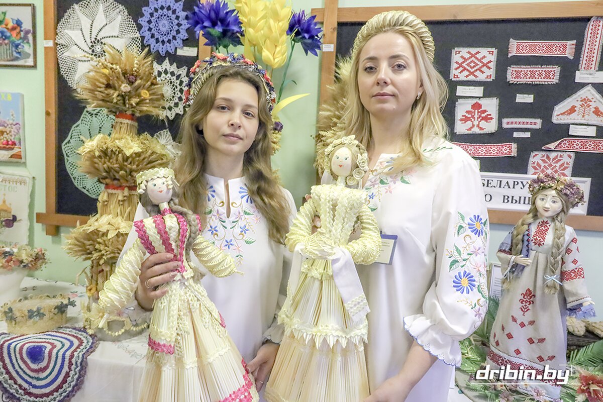 Из чего делали кукол наши предки и какой смысл вкладывали в их образ, рассказали сотрудники Коровчинского Дома ремесел