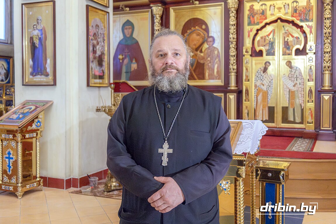 О вреде сквернословия размышляет настоятель Свято-Троицкой церкви в агрогородке Рясно отец Геннадий Мартынов