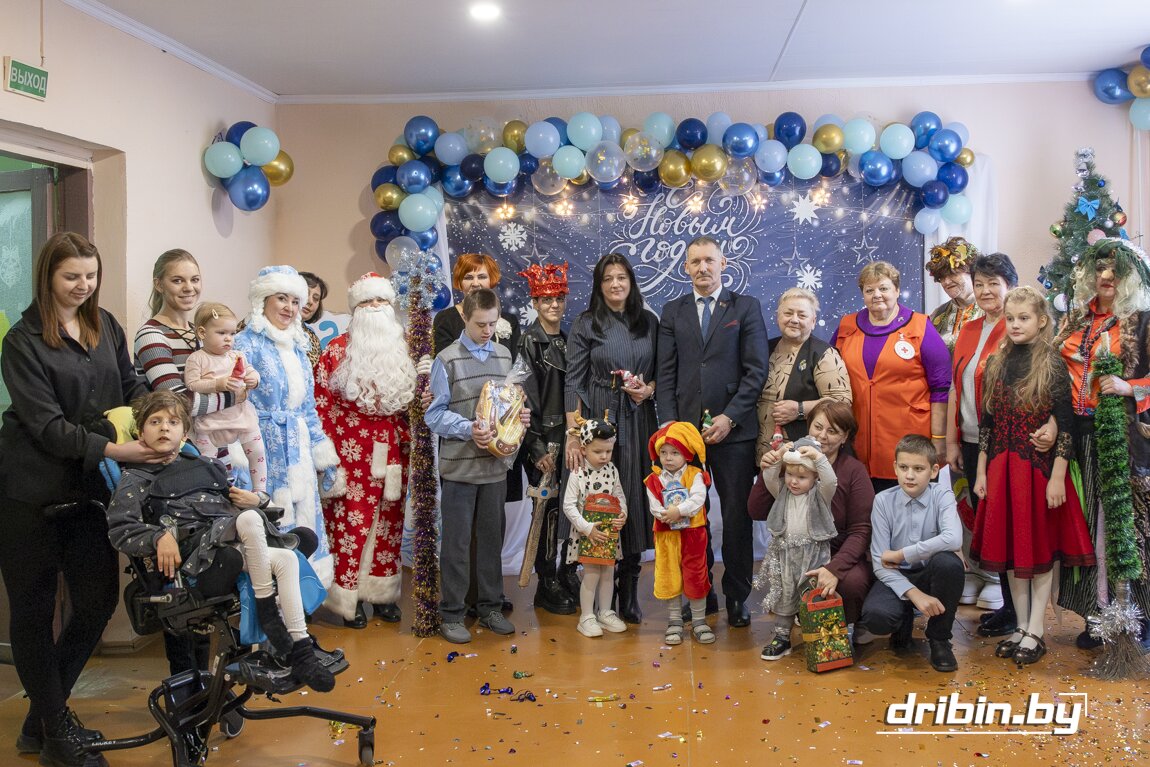 Чтобы мечты воплощались в жизнь: в Дрибинском центре коррекционно-развивающего обучения и реабилитации прошел новогодний праздник